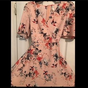 Beautiful casual pink dress!